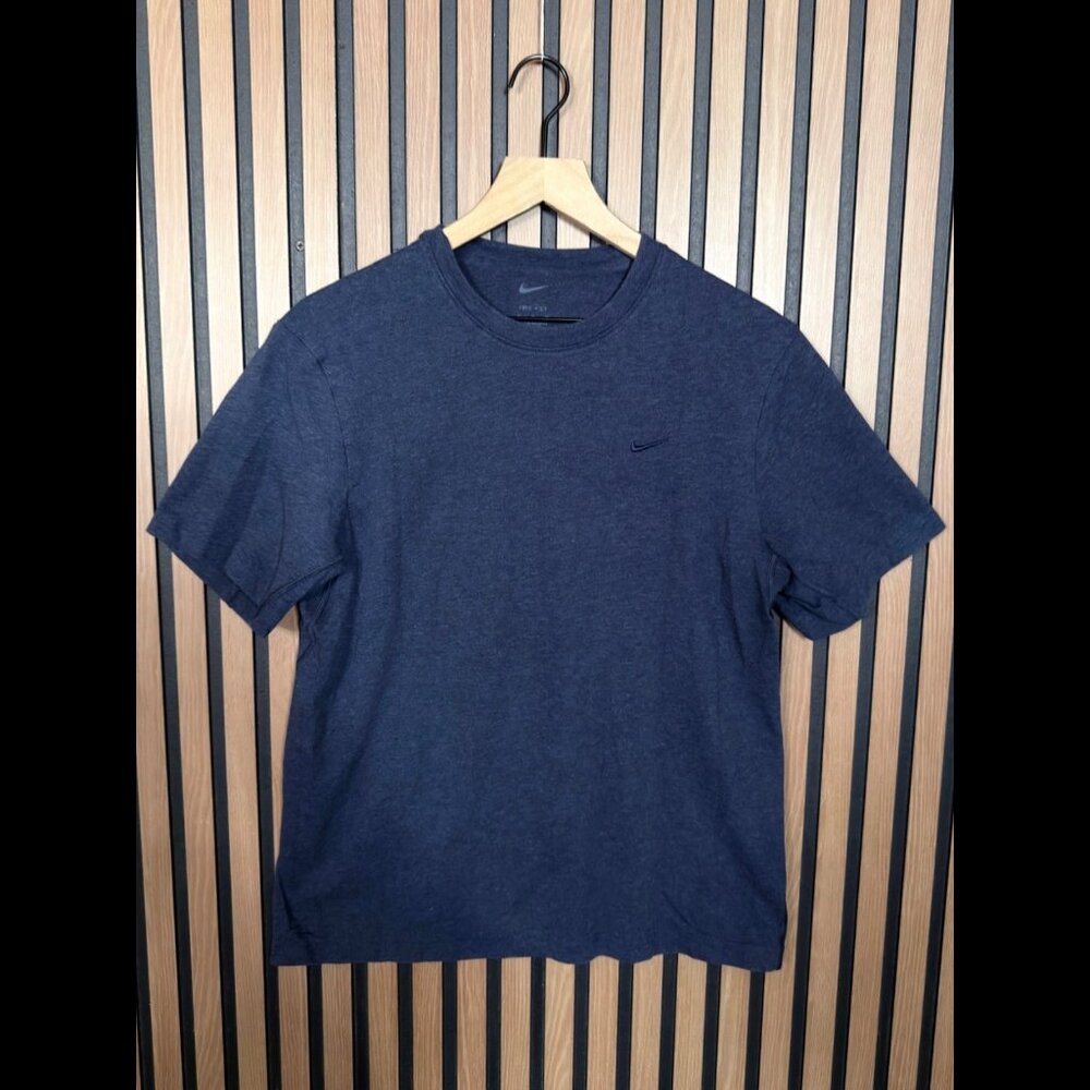 Nike T Shirt Medium Womens Blue Navy Heather Short Sleeve Embroidered Logo Crop
